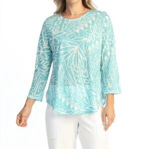 NEW JESS & JANE round hem quarter sleeve slub top in nautica